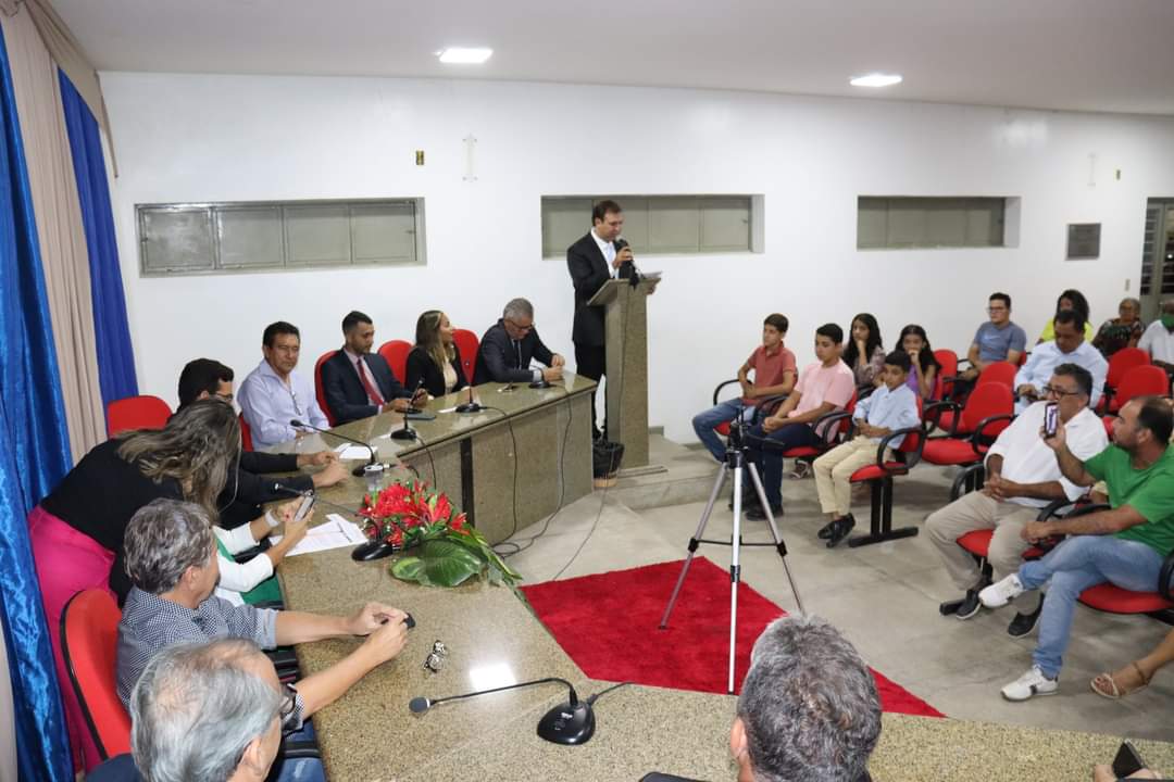 Posse do novo vereador de Monsenhor Gil, Lourão da Canafístula  - Imagem 14