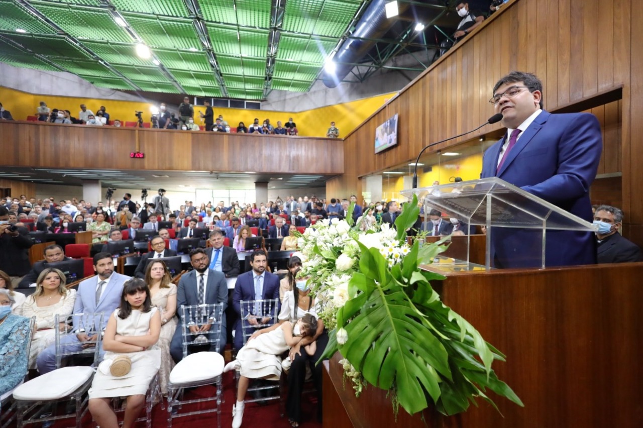 Rafael Fonteles e Themistocles Filho seguem para o Karnak para o fim da cerimônia (Foto: Divulgação)