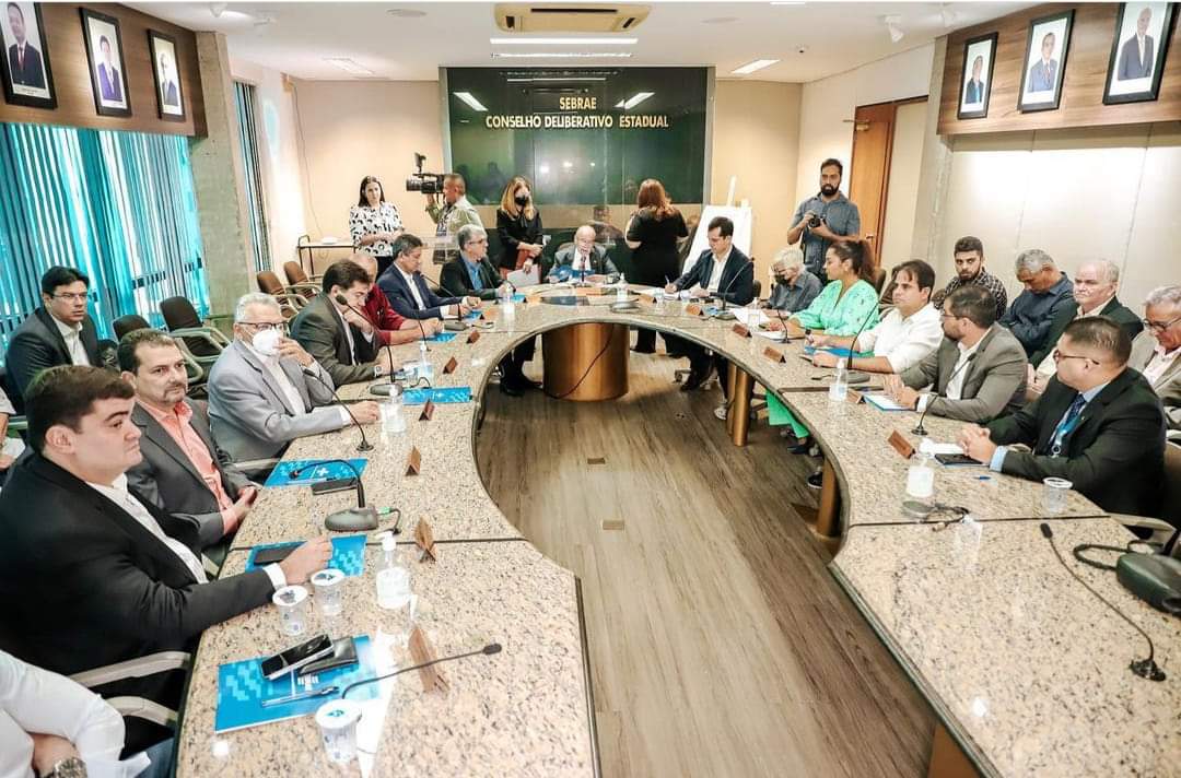 Prefeito prestigia posse da nova diretoria do SEBRAE PIAUÍ em Teresina  - Imagem 7