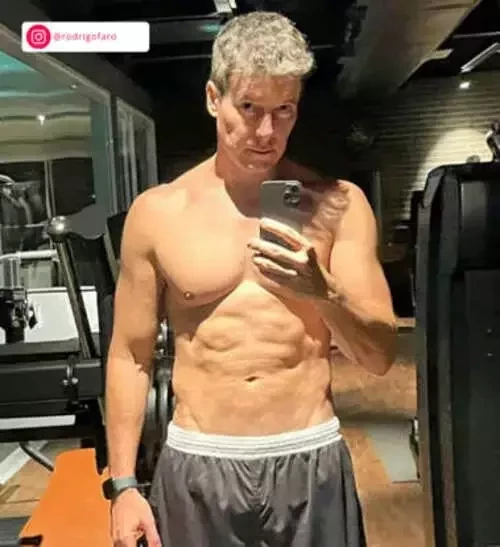 Conheça 10 famosos que já viraram assunto por causa de suas partes íntimas - imagem 112972