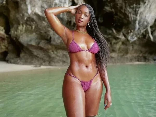 Iza posta curtindo as férias em cenário paradisíaco na Tailândia; fotos!