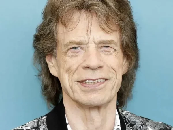 Saiba quem são os famosos com mais parceiros de cama; números impressionam