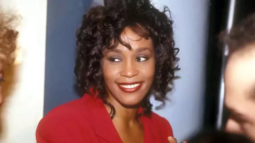 Saiba a idade que essas estrelas tinham quando fizeram seus filmes famosos - imagem 111883