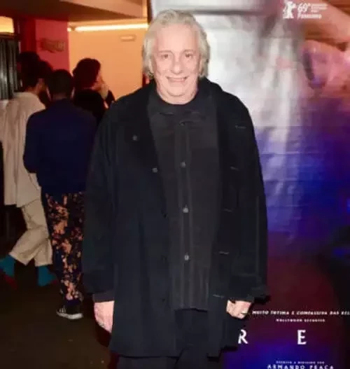 Modernos? 10 Famosos que vivem relacionamentos abertos e você não sabia - imagem 113882