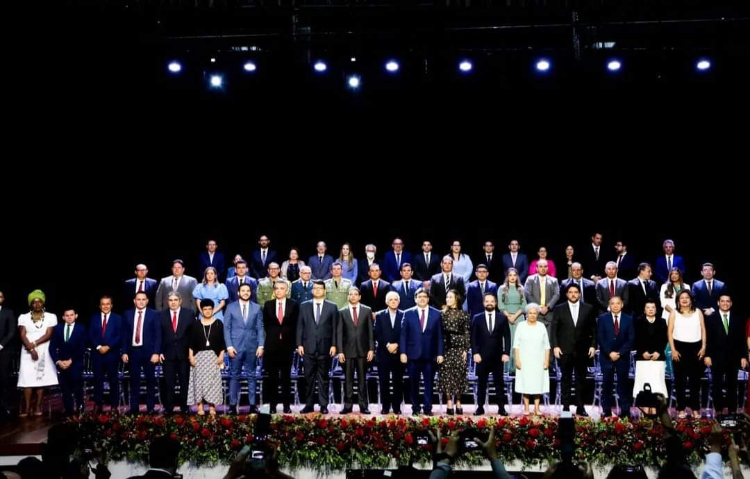 Prefeito João Luiz e presidente da AMPAR participa de posse em Teresina - Imagem 8