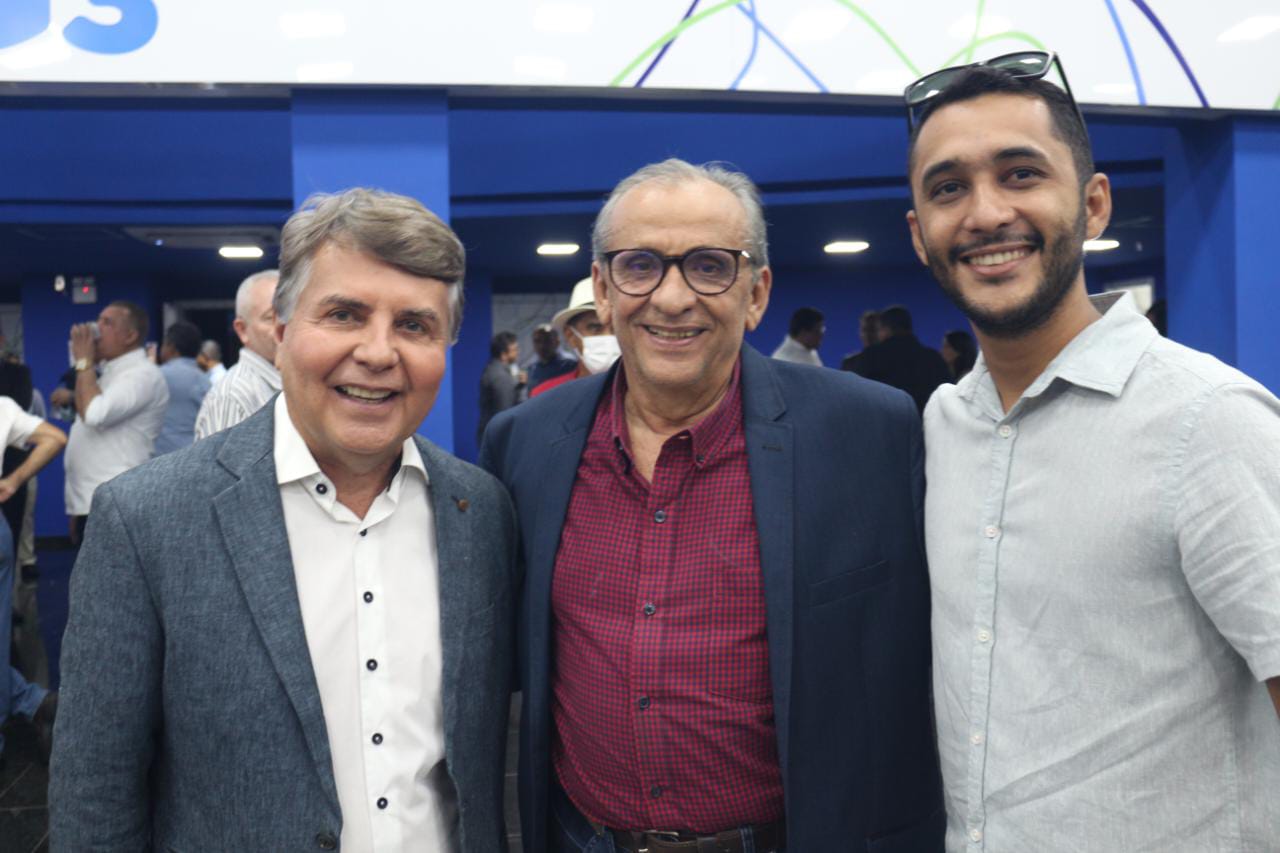 Prefeito João Luiz e presidente da AMPAR participa de posse em Teresina - Imagem 9