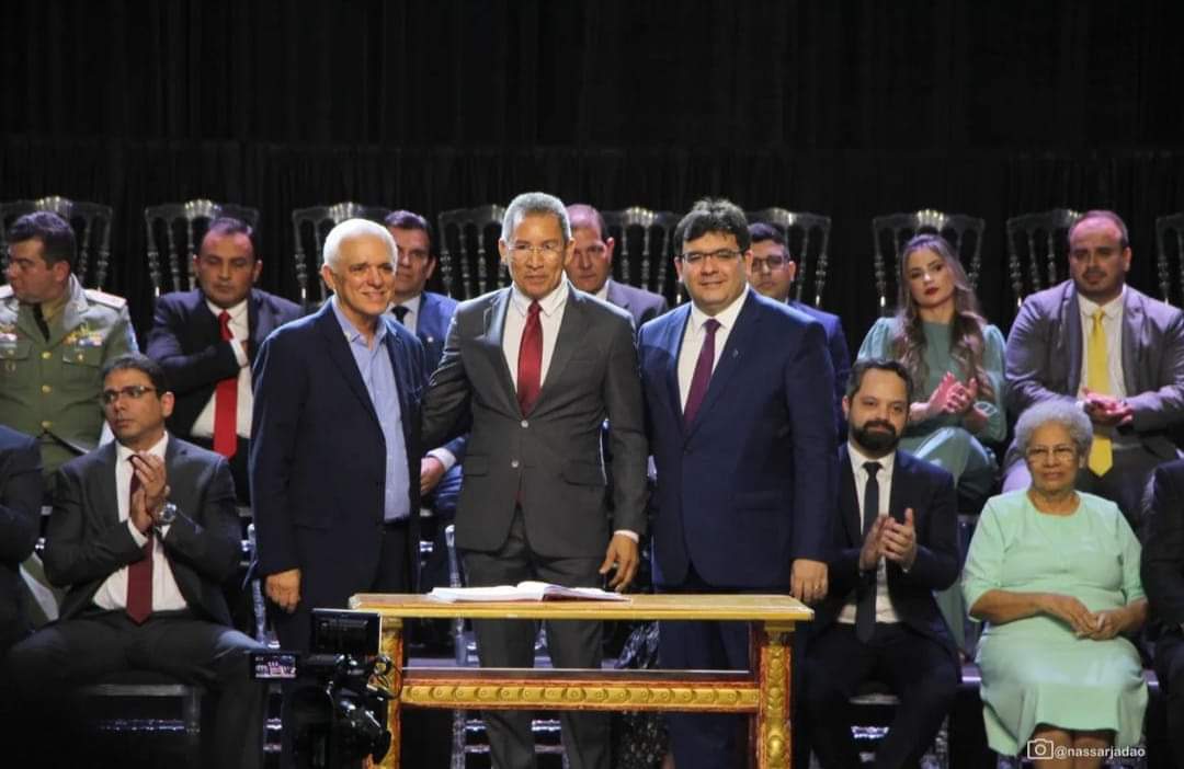 Prefeito João Luiz e presidente da AMPAR participa de posse em Teresina - Imagem 7