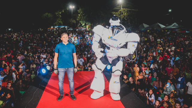 Festa das Crianças da Prefeitura reúne 10 mil pessoas na Praça de Eventos