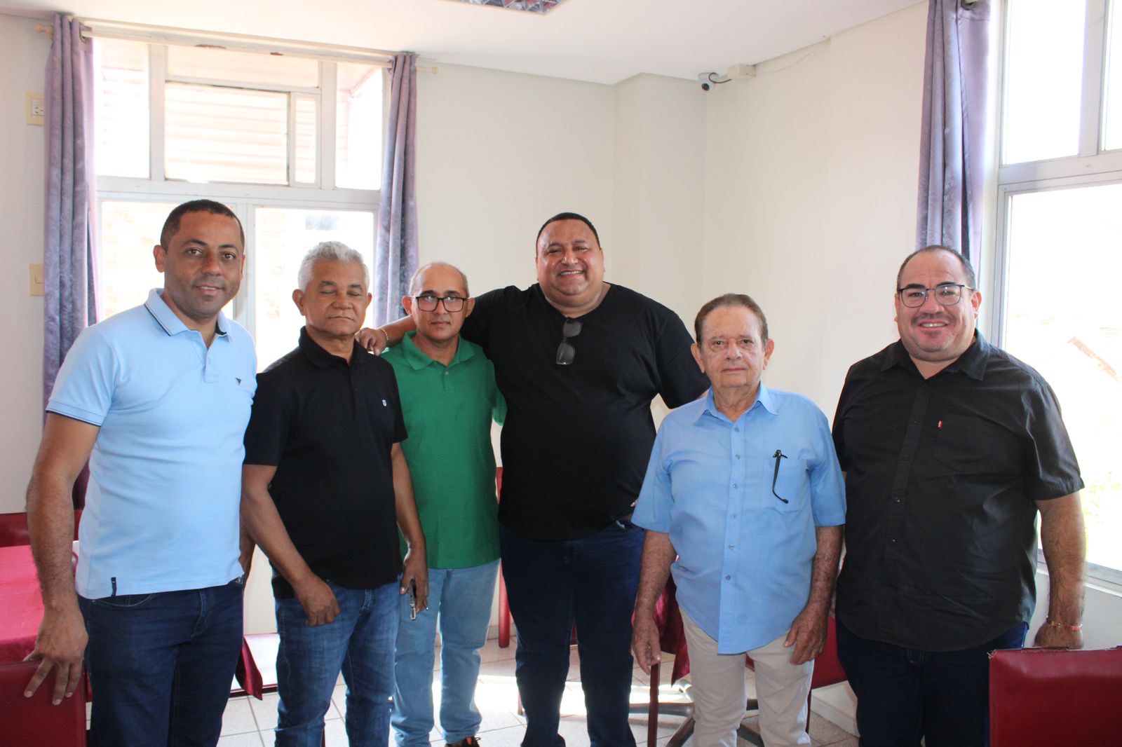 Prefeito Dr. Wagner Coelho palestra na Pensão Uruçuí em Teresina. - Imagem 1