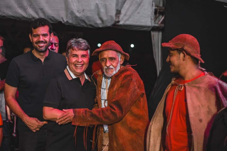 Prefeito João Luiz homenageia vaqueiros e vaqueiras de Monsenhor Gil  - Imagem 6