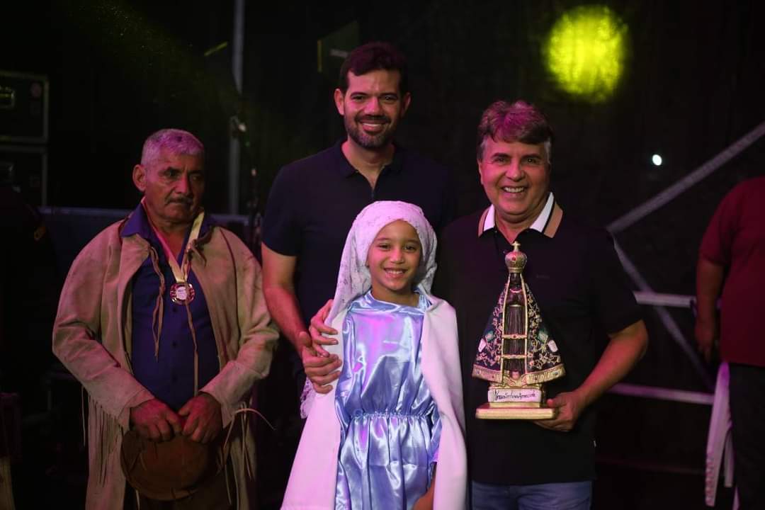 Prefeito João Luiz homenageia vaqueiros e vaqueiras de Monsenhor Gil  - Imagem 2