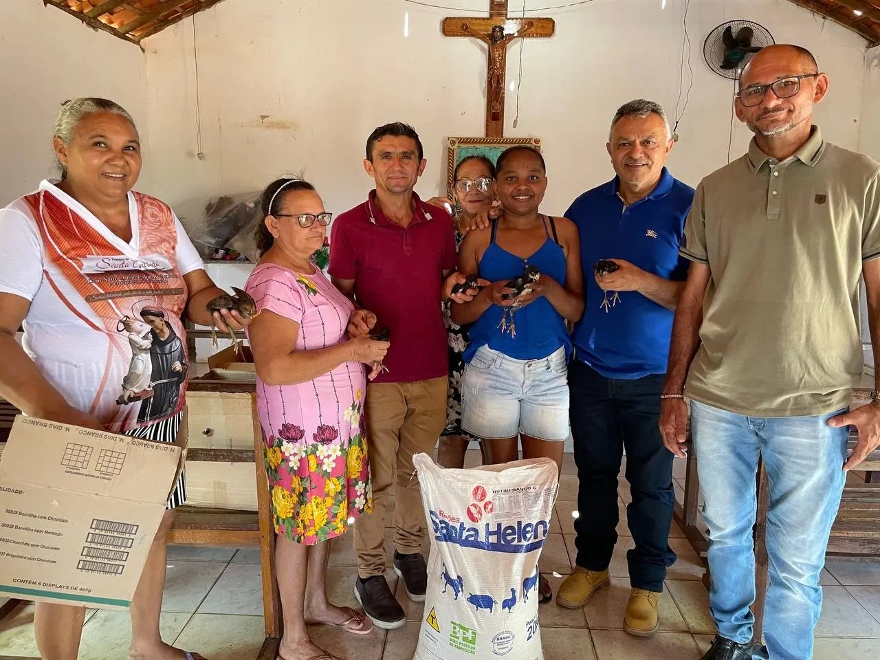 Oeiras incentiva e fortalece avicultura e cajucultura na zona rural - Imagem 1