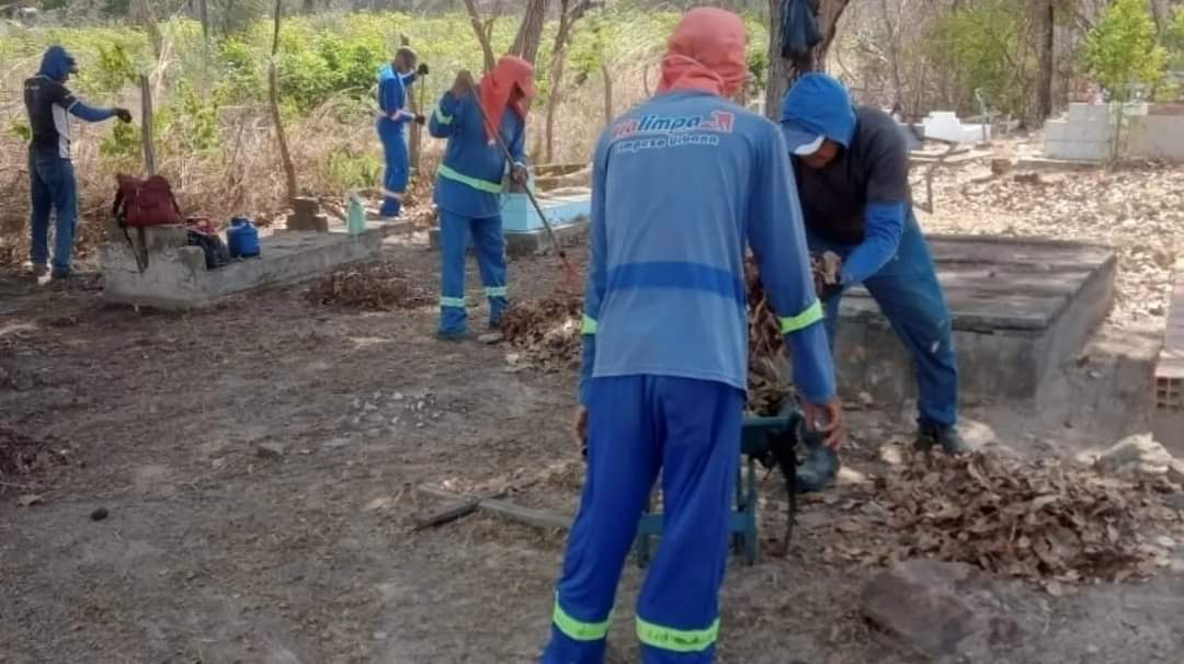Prefeitura de Monsenhor Gil prepara cemitérios para o Dia de Finados  - Imagem 6