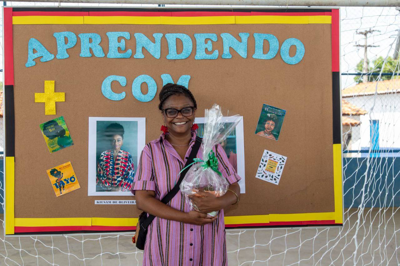 10ª FLOR homenageia escritores Daniel Munduruku e Kiusam de Oliveira  - Imagem 3
