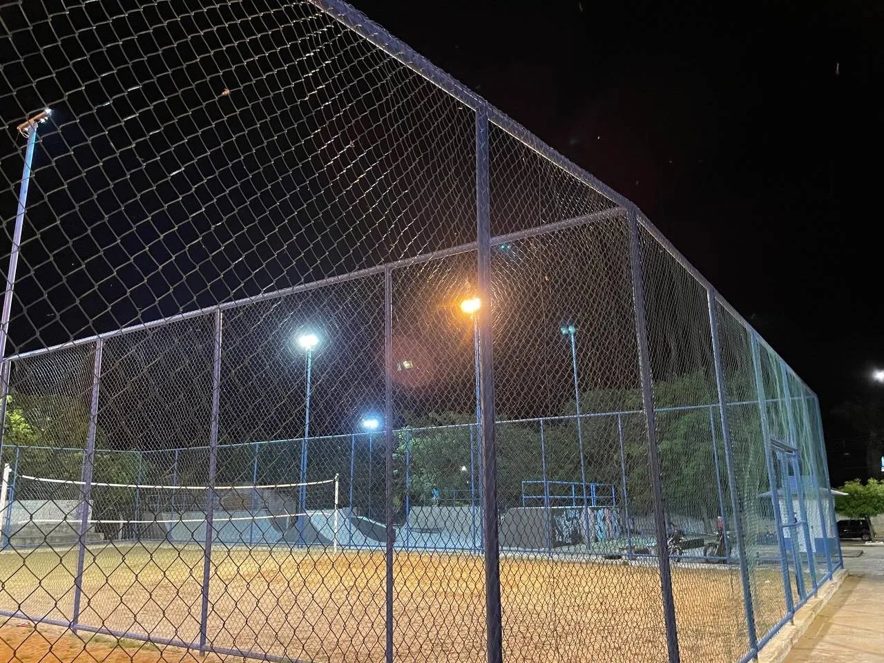 Praça da Juventude recebe melhorias na iluminação e circuito de patins - Imagem 2