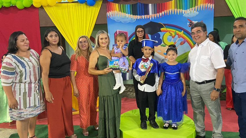 São João do Arraial celebra a formatura de 80 alunos do ensino infantil