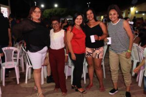 Confraternização Anual dos Servidores da Prefeitura de Uruçuí: Uma Noite In - Imagem 8