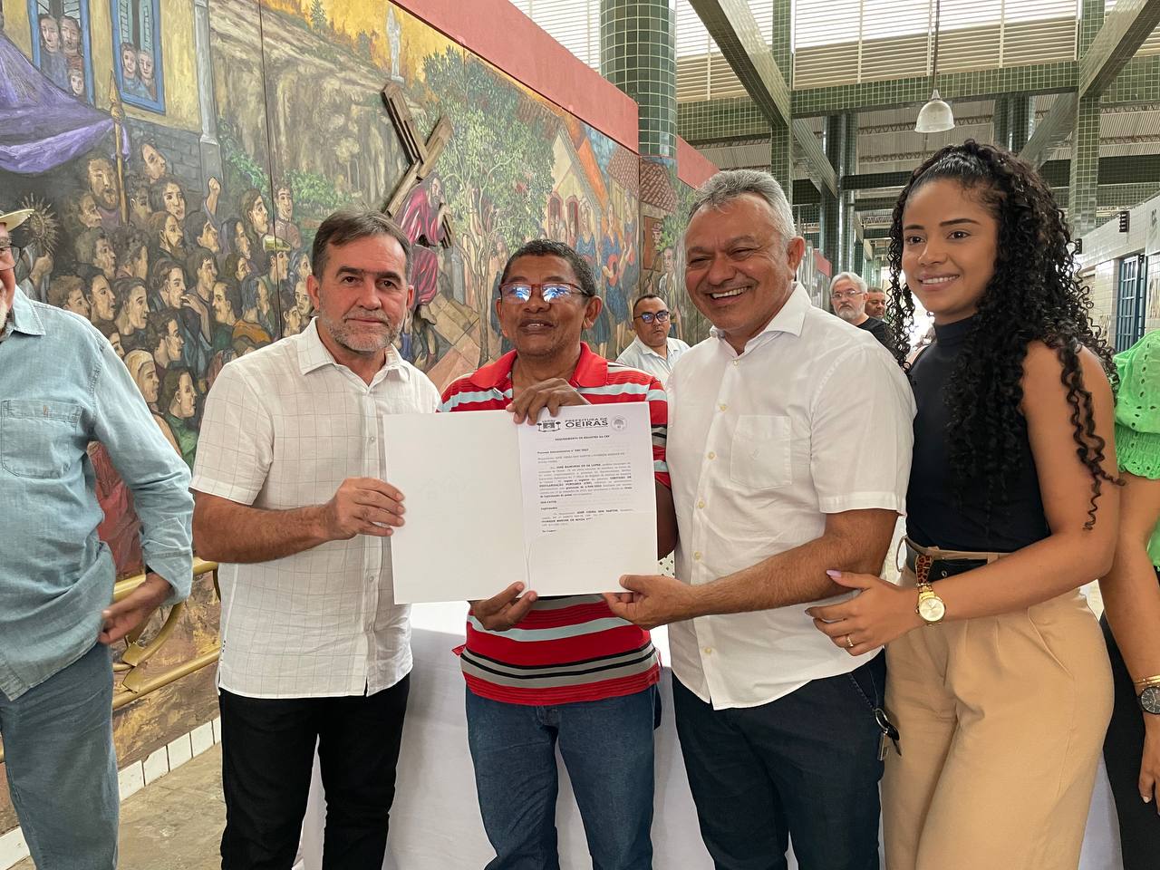 Zé Raimundo entrega 41 novas certidões de regularização fundiária em Oeiras - Imagem 1