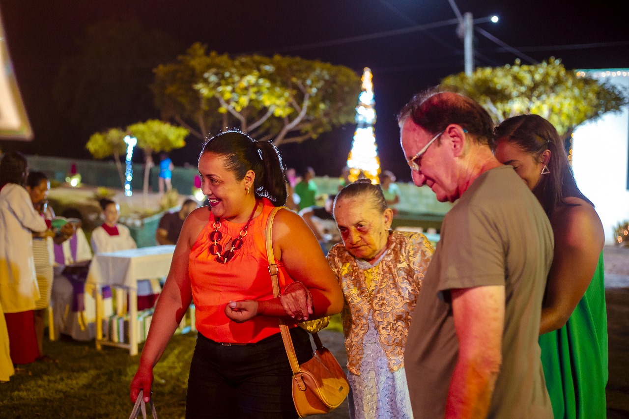 A noite de Natal do Rancho Terra do Nunca em Monsenhor Gil  - Imagem 16