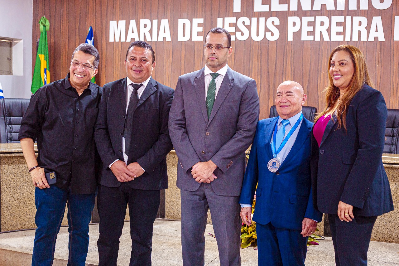 Des. José Ribamar Oliveira recebe Mérito Legislativo em Monsenhor Gil - Imagem 5