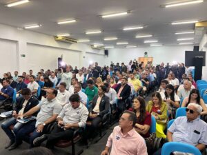 Uruçuí participa de assembleia que discute a concessão dos serviços de água - Imagem 2