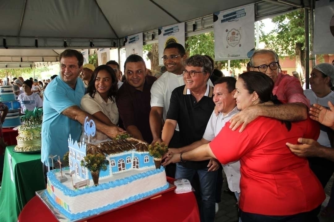 Os 10 Bolos do aniversário de 60 anos de Monsenhor Gil Piauí 