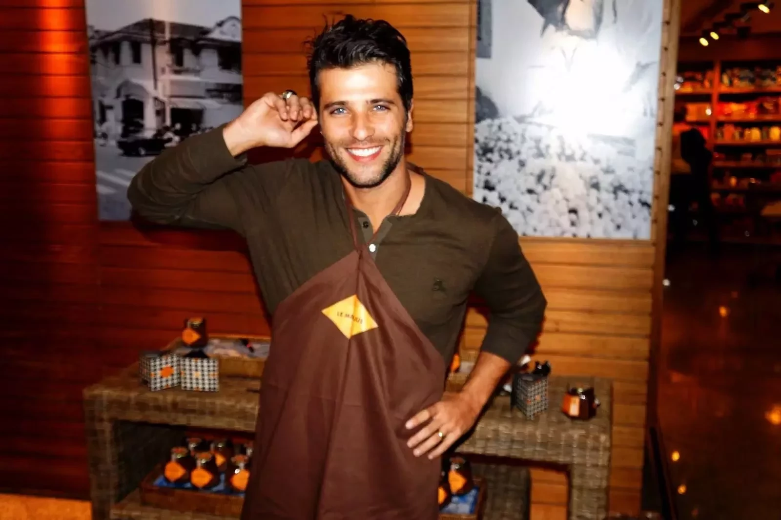 Sato, Gagliasso. Veja quanto custa comer no restaurante dessas celebridades - imagem 114749