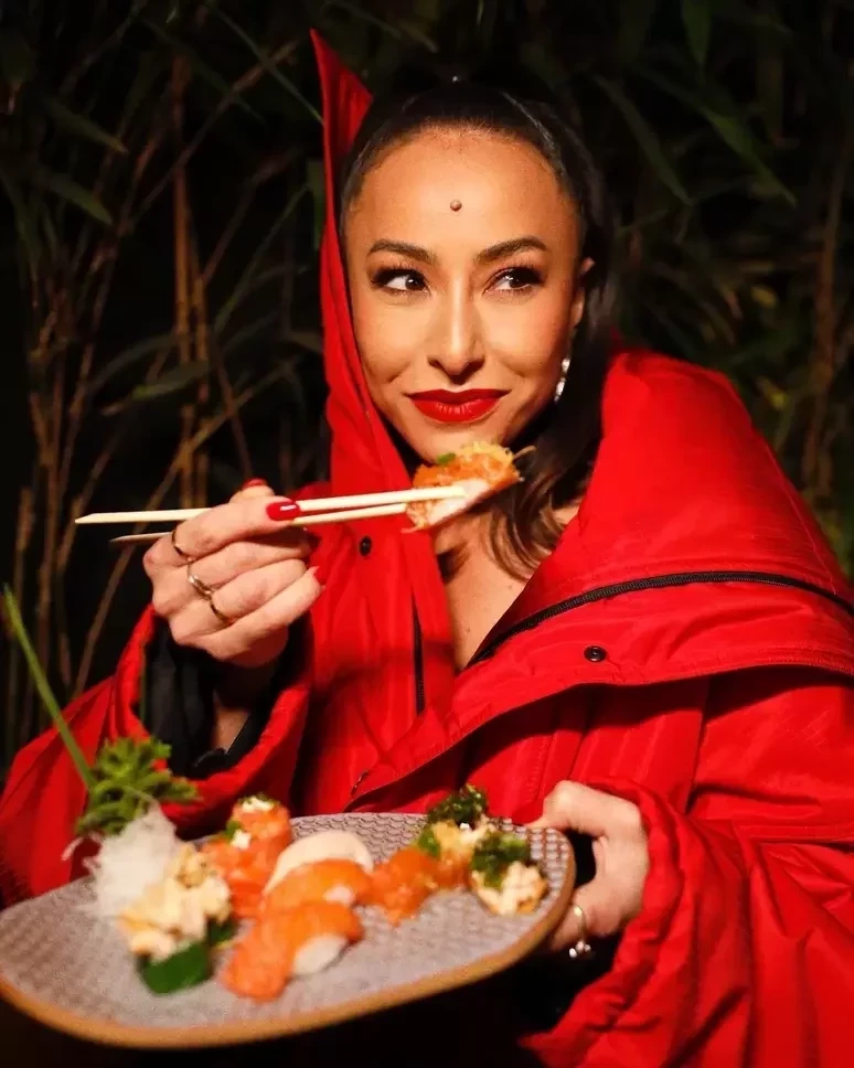 Sato, Gagliasso. Veja quanto custa comer no restaurante dessas celebridades - imagem 114746