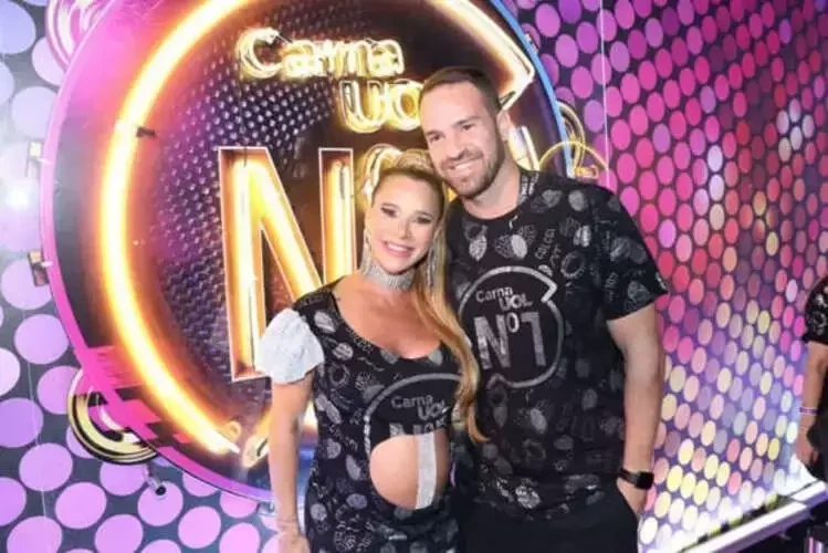 Além de Claudia Raia! 15 famosas que foram mães depois dos 40 anos - imagem 115749