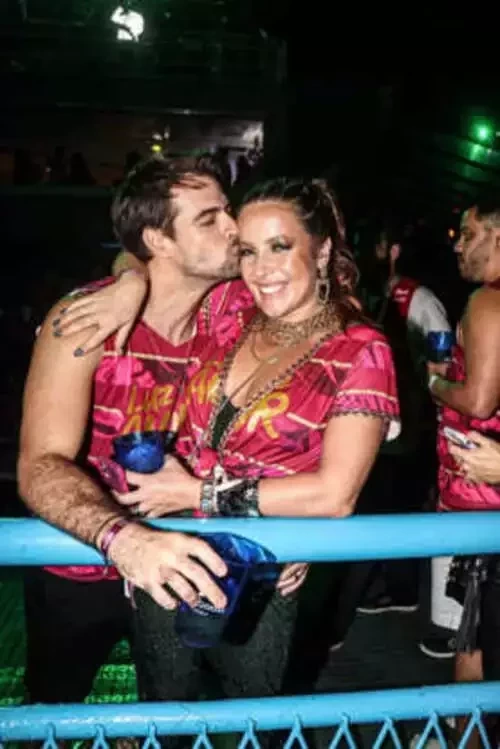 Além de Claudia Raia! 15 famosas que foram mães depois dos 40 anos - imagem 115743