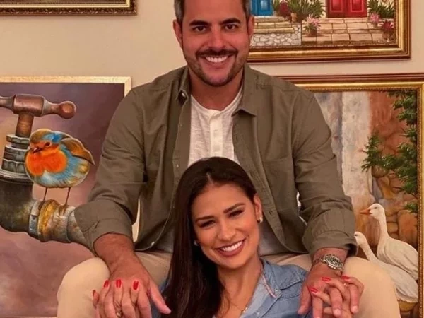 Dificuldade no anal, pum na hora H e marido dotado: as confissões de Simone