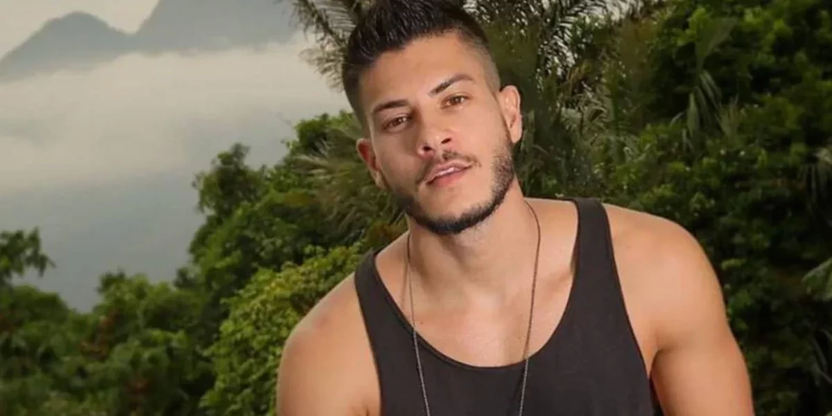 Ex de Neymar! Quem é a cantora apontada como novo affair de Arthur Aguiar  - imagem 116483