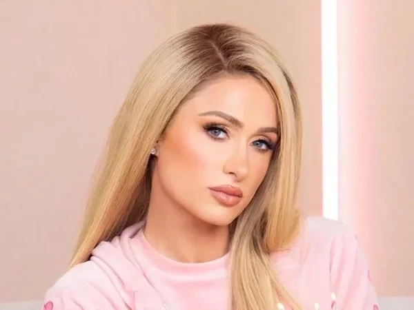 Paris Hilton revela que foi drogada e estuprada aos 15 anos; veja relato