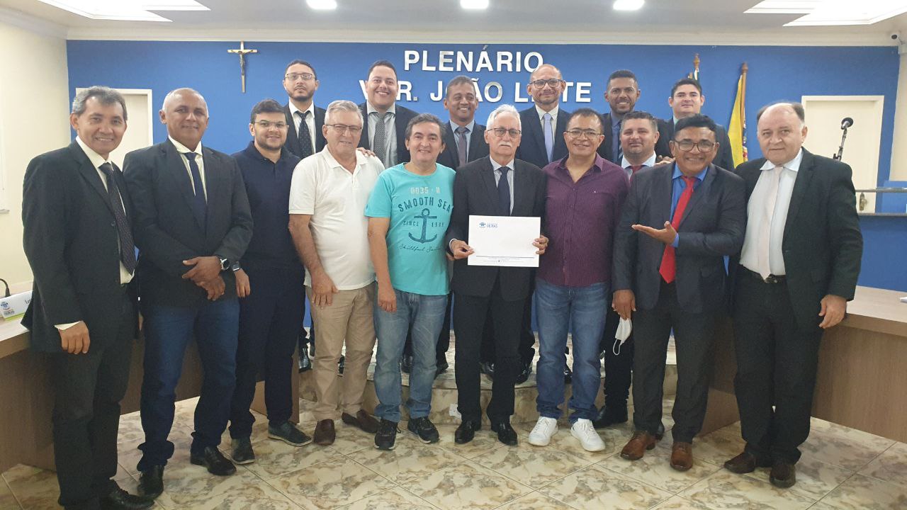 Vereadores aprovam reajuste salarial para dentistas do município de Oeiras - Imagem 1