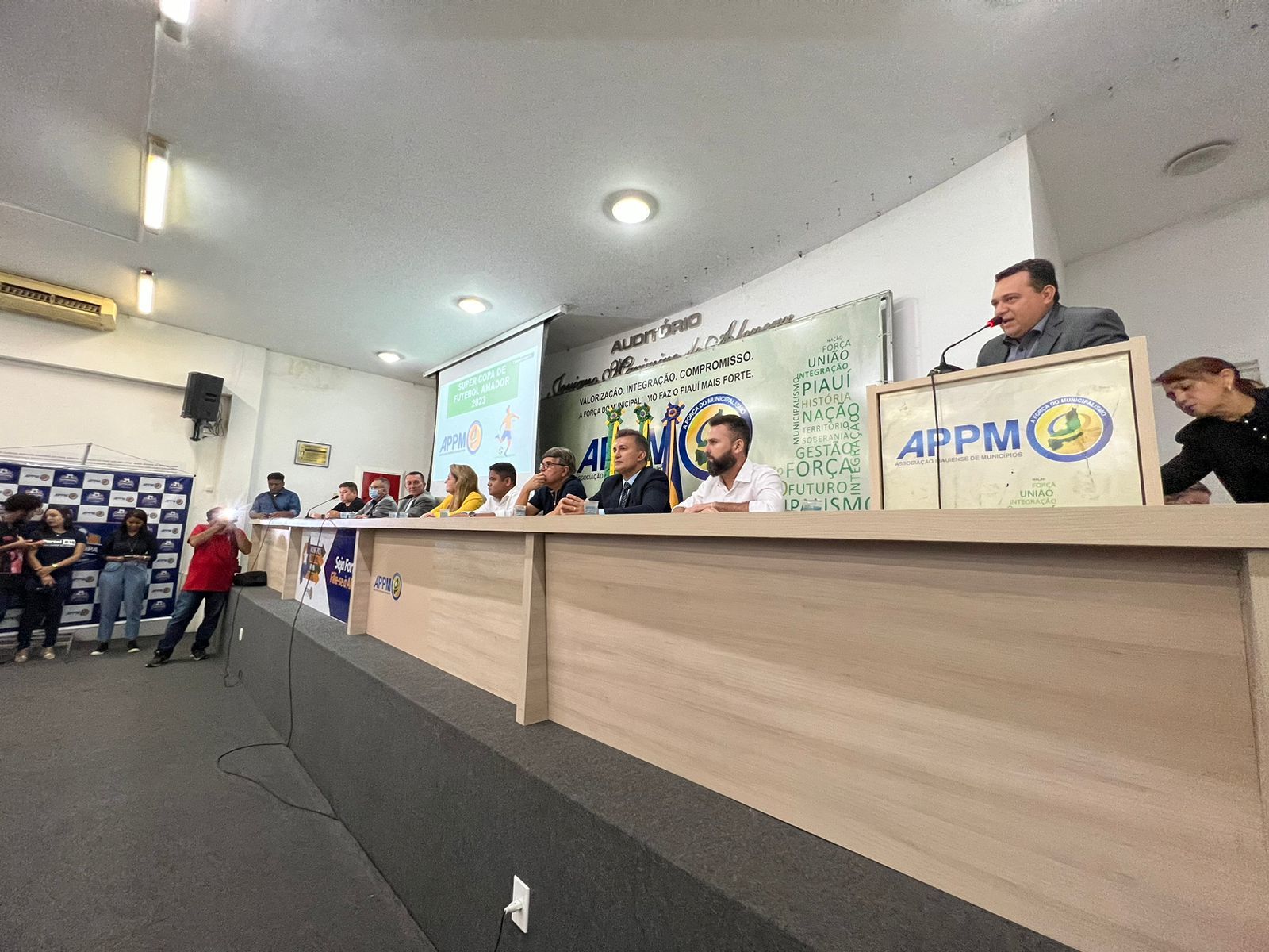 Prefeito João Luiz participa do lançamento 1a Super Copa APPM de futebol  - Imagem 17