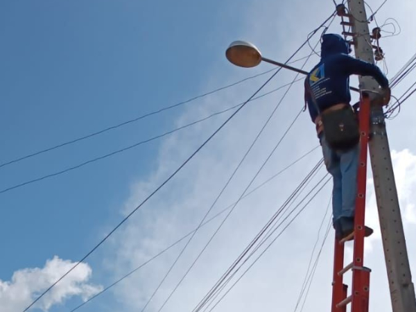 Comunidades da zona rural estão recebendo iluminação de Led