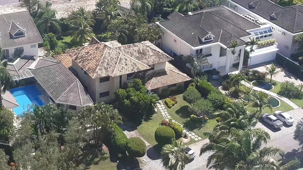 Conheça e veja imagens da nova mansão de Xuxa Meneghel, no Rio de Janeiro - imagem 118345