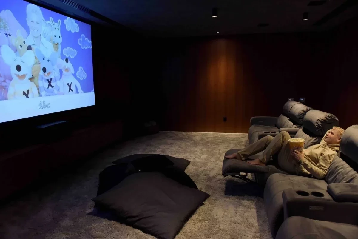 Conheça e veja imagens da nova mansão de Xuxa Meneghel, no Rio de Janeiro - imagem 118344