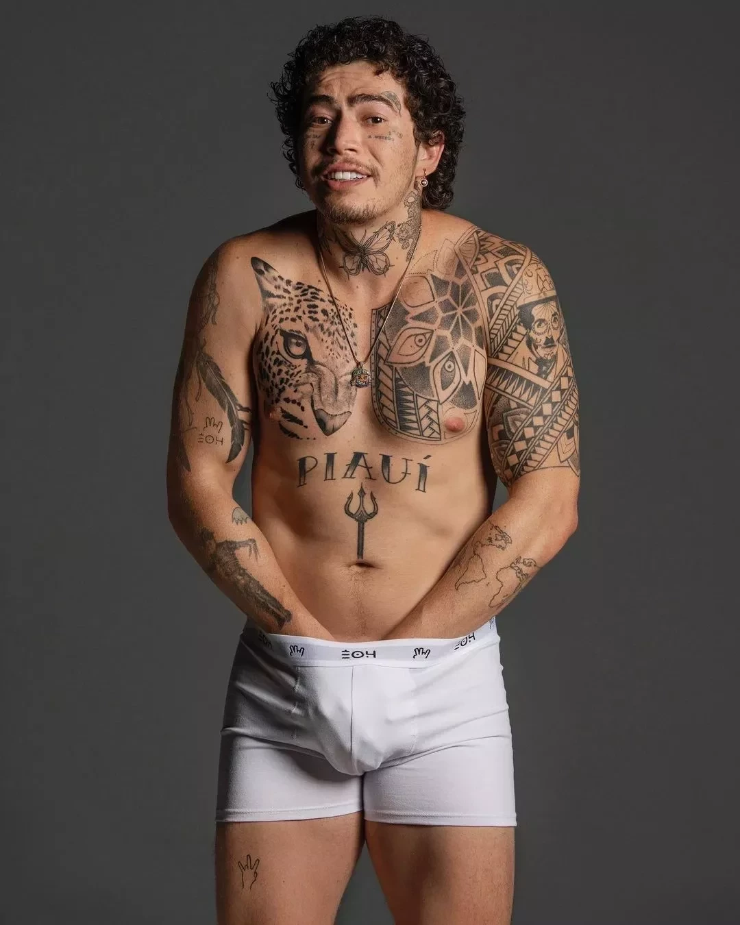 Whindersson Nunes posa só de cueca e volume chama atenção na web - imagem 118405