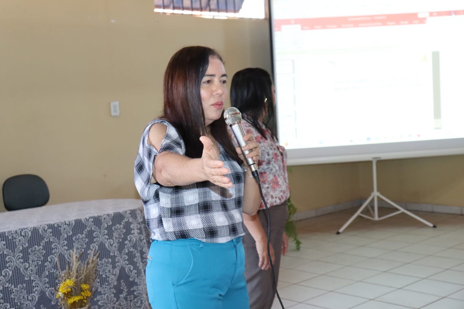 Encontro Regional formação de Conselheiros FUNDEB em Monsenhor Gil - Imagem 6