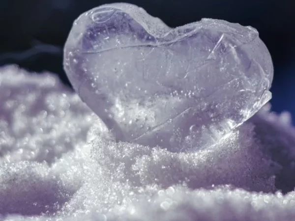 Coração de gelo? Conheça quais os 5 signos mais frios do zodíaco 