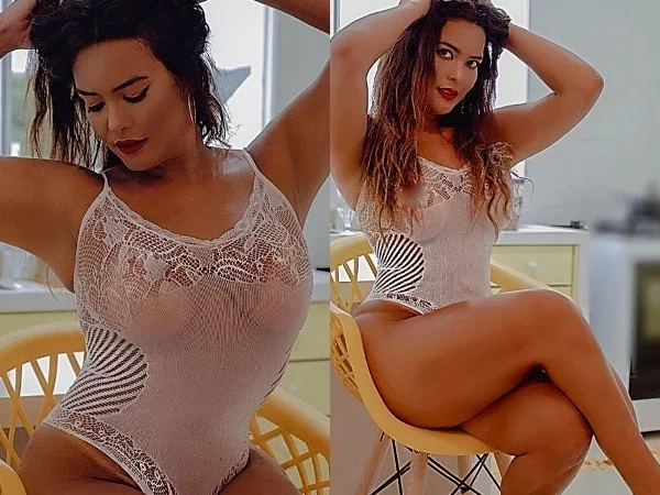 Geisy Arruda seduz com body transparente na cozinha de casa; fotos