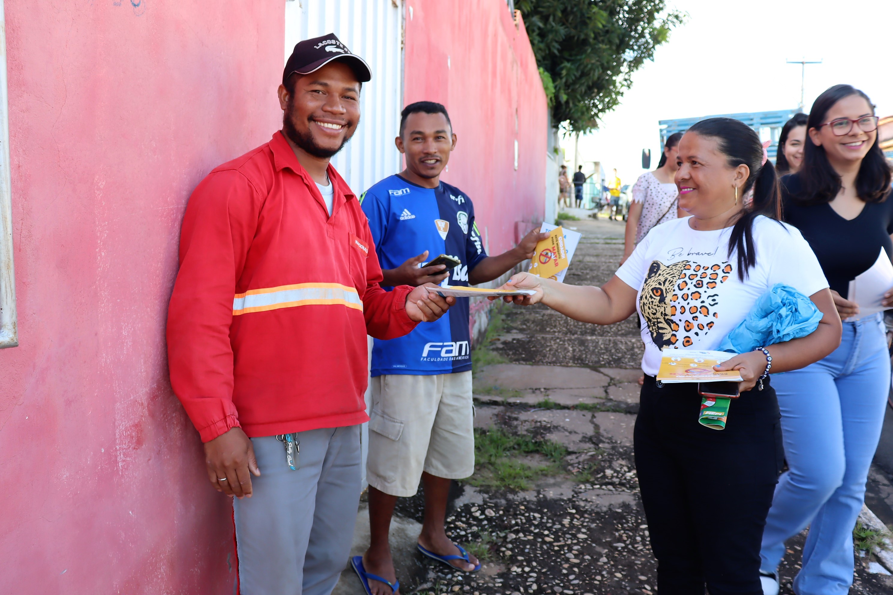 Caminhada incentiva a população para se proteger contra o Aedes Aegypti - Imagem 5