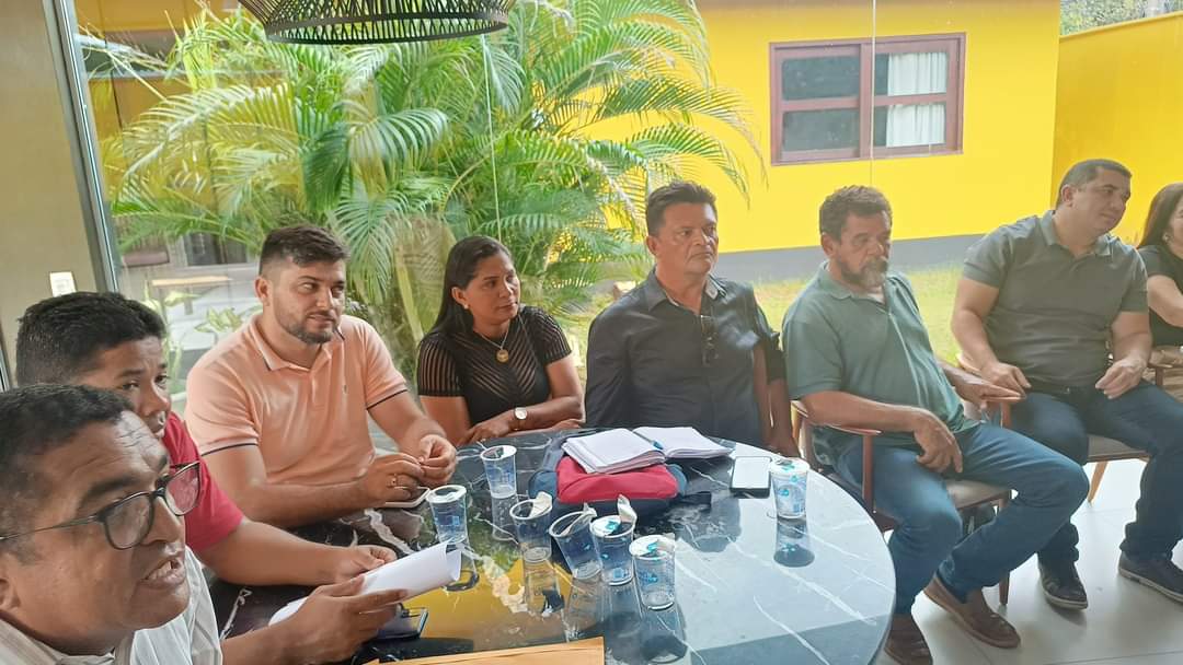 Prefeito João Luiz reúne equipe para tratar da operação “Semana Santa” - Imagem 2