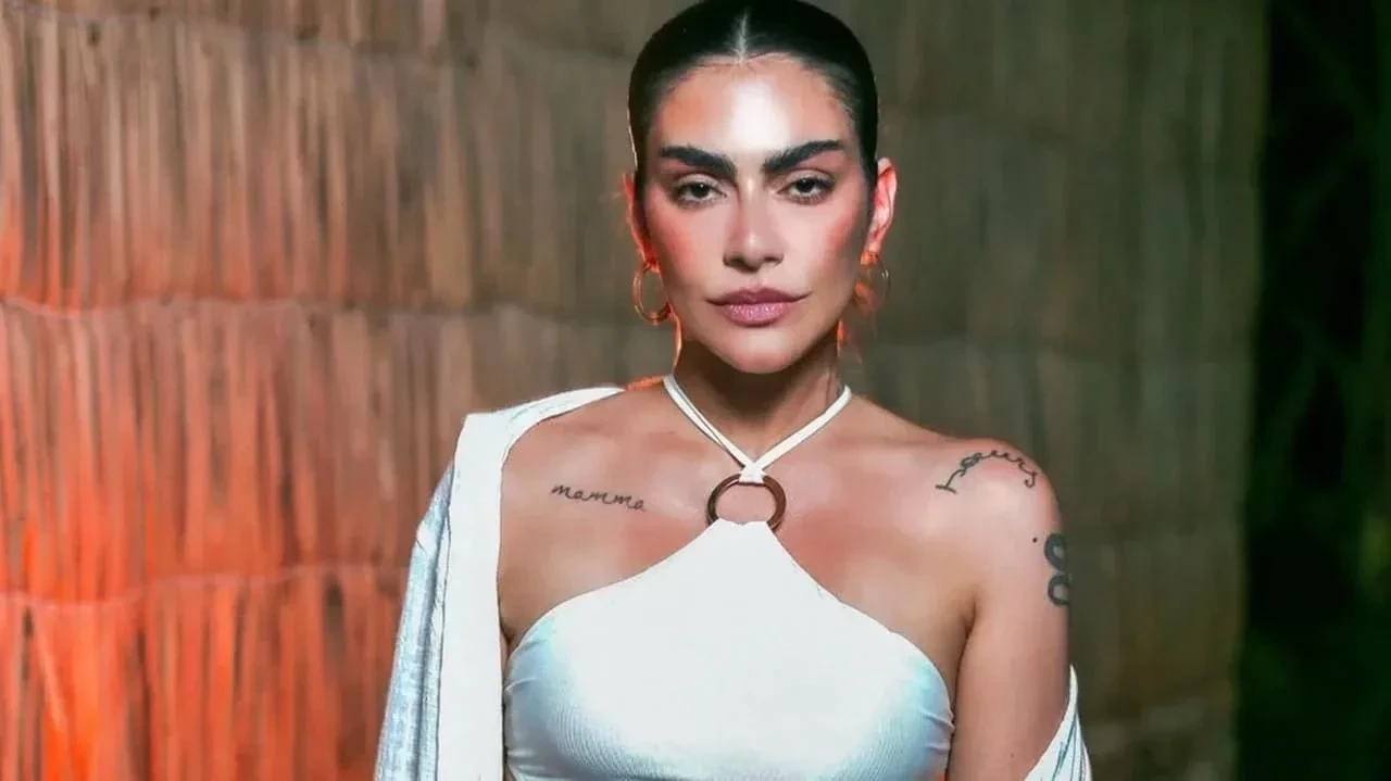 Sexo a 3, no camarim da Globo e fetiches: Cleo faz confissões picantes - imagem 117346