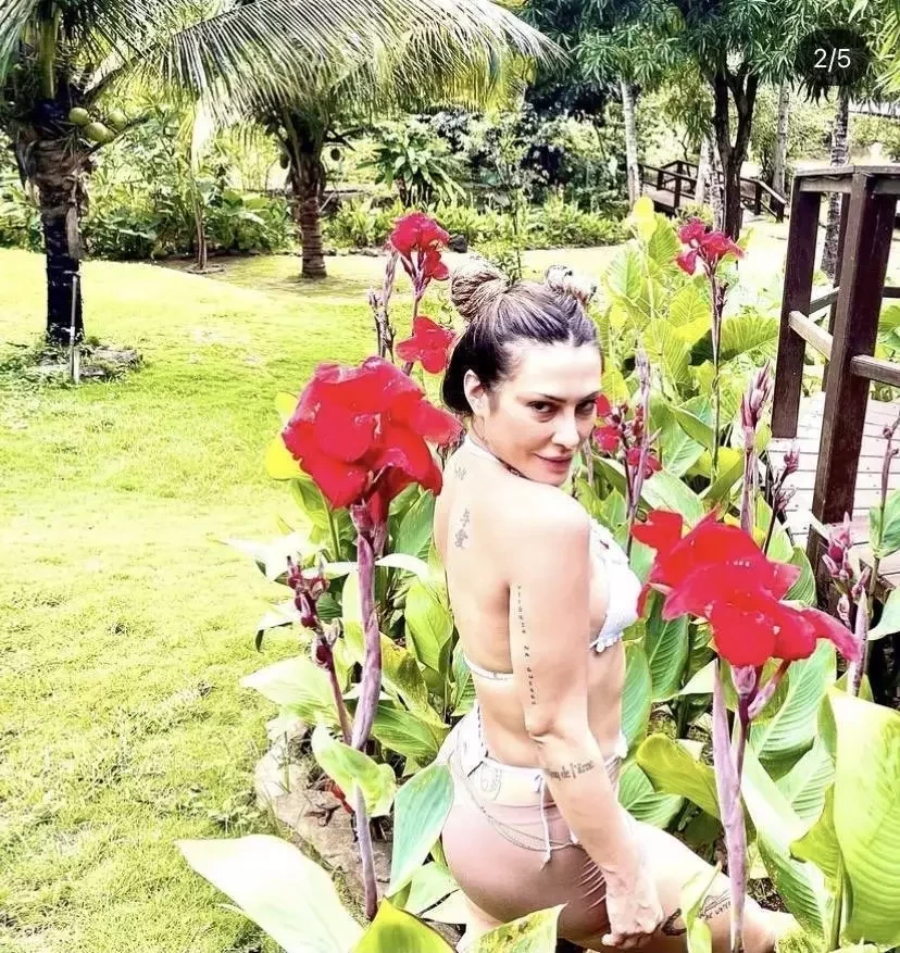 Sexo a 3, no camarim da Globo e fetiches: Cleo faz confissões picantes - imagem 117347