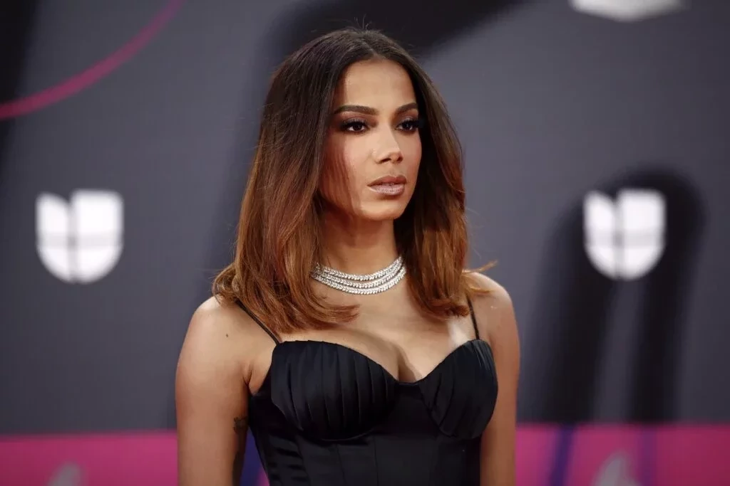 Anitta detalha sexo com amiga, fetiche de ex-namorado e indica truque +18 - imagem 117383