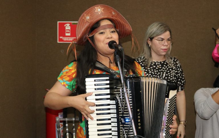 Monsenhor Gil participa da vinda da Ministra da Cultura em Teresina - Imagem 16