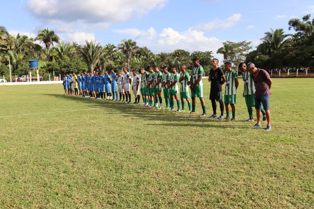 Prefeito João Luiz faz abertura do Campeonato da Canafístula  - Imagem 9