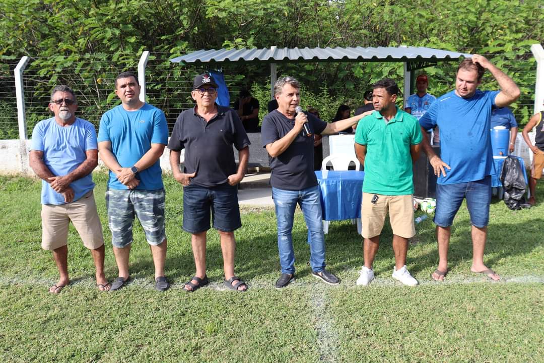 Prefeito João Luiz faz abertura do Campeonato da Canafístula  - Imagem 3